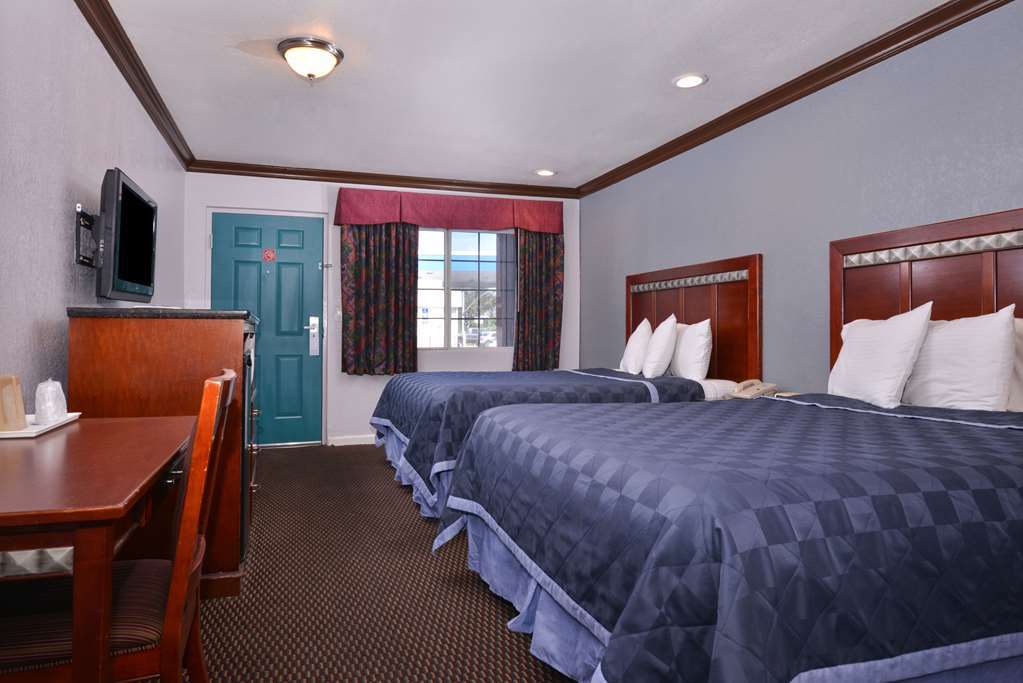 Americas Best Value Inn Корона Номер фото